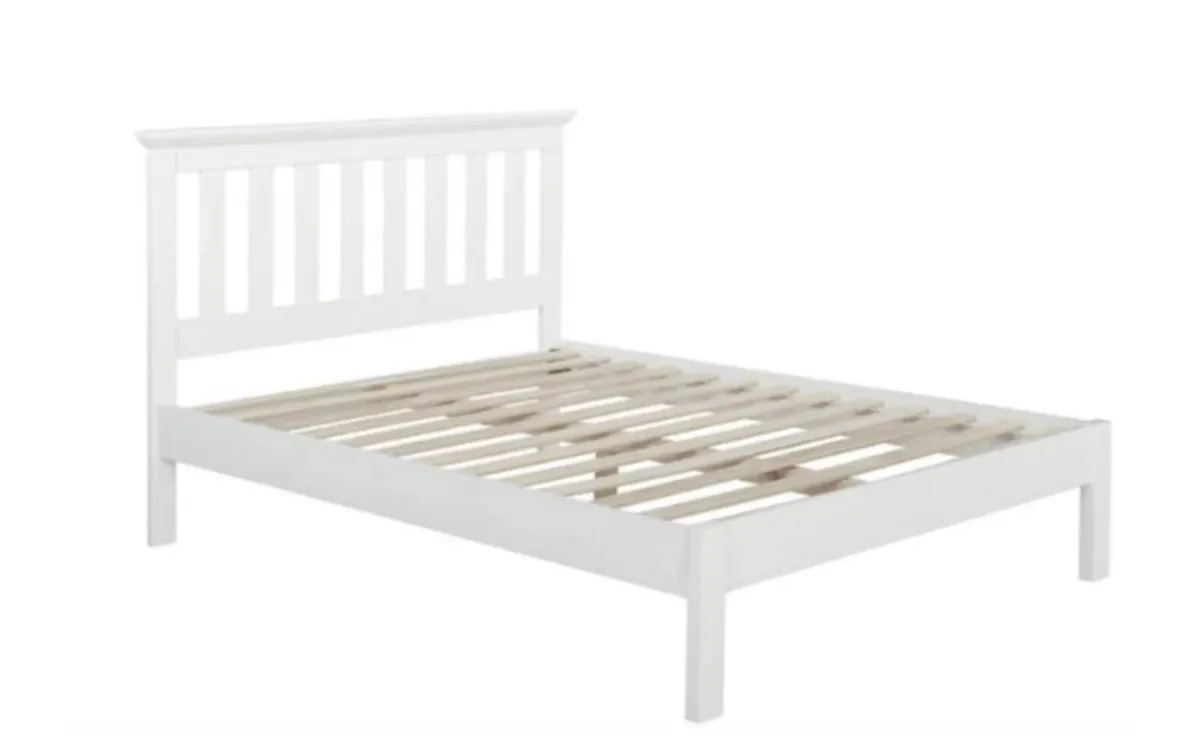 Small double wooden bed - Image 4