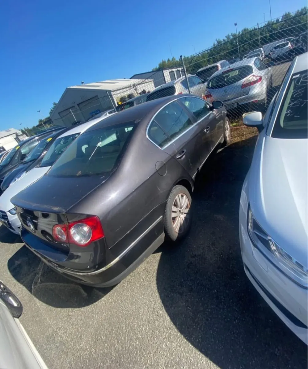 Volkswagen Golf 07 & 08 Passat - Image 1