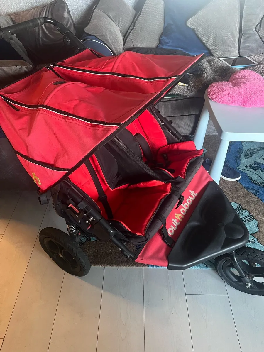 Out n about double nipper v4 red - Image 1