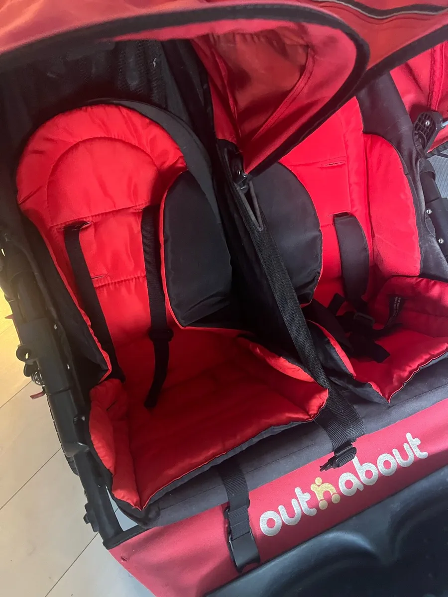 Out n about double nipper v4 red - Image 3