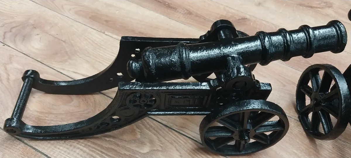 2 cannons - Image 3