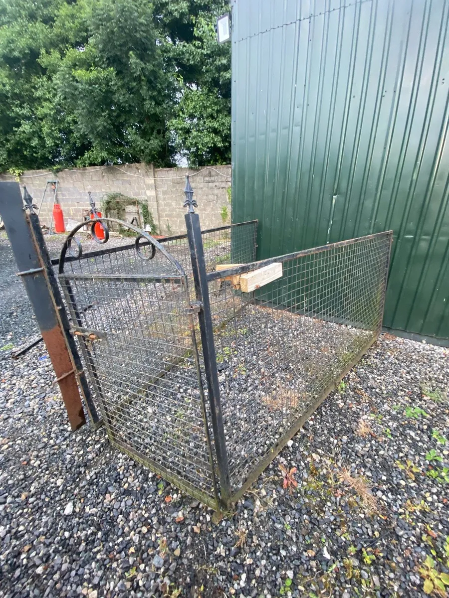 Dog pen - Image 3