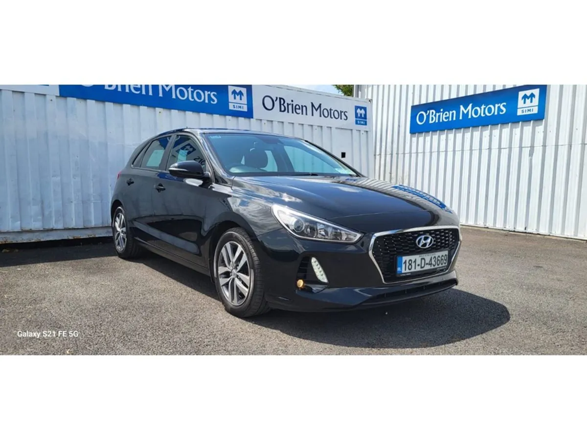 Hyundai i30 I 30 Deluxe 5DR - Image 1