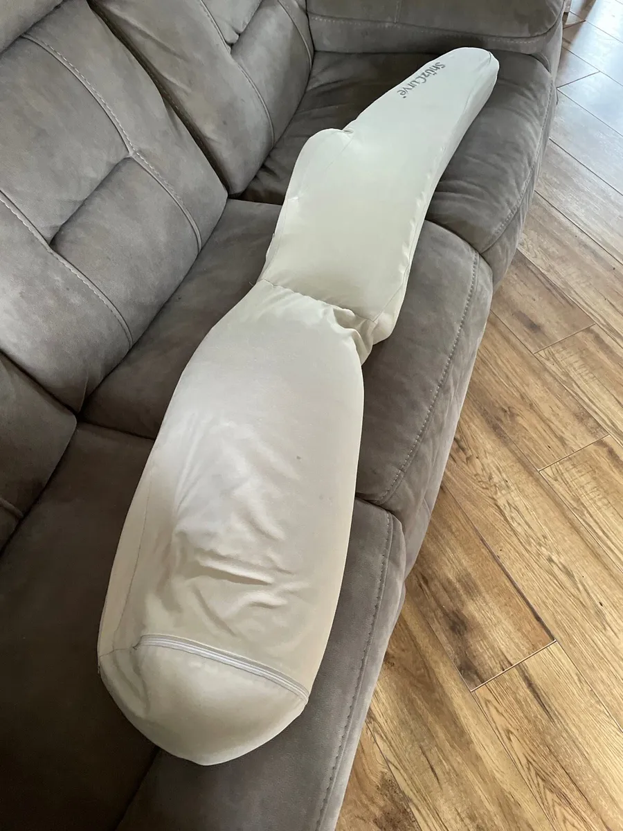 SnuzCurve Pregnancy Pillow - Image 1