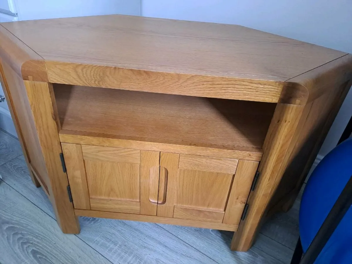 TV unit - Image 1