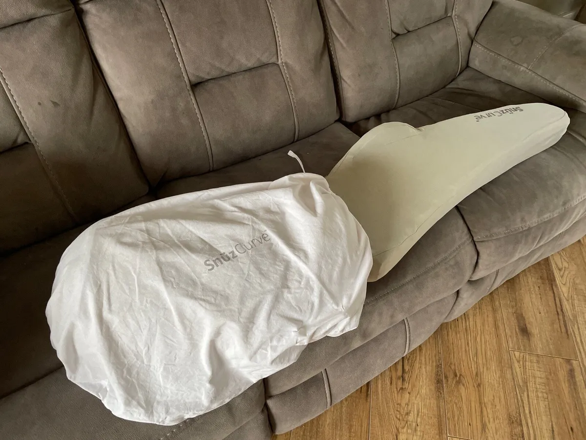 SnuzCurve Pregnancy Pillow - Image 4