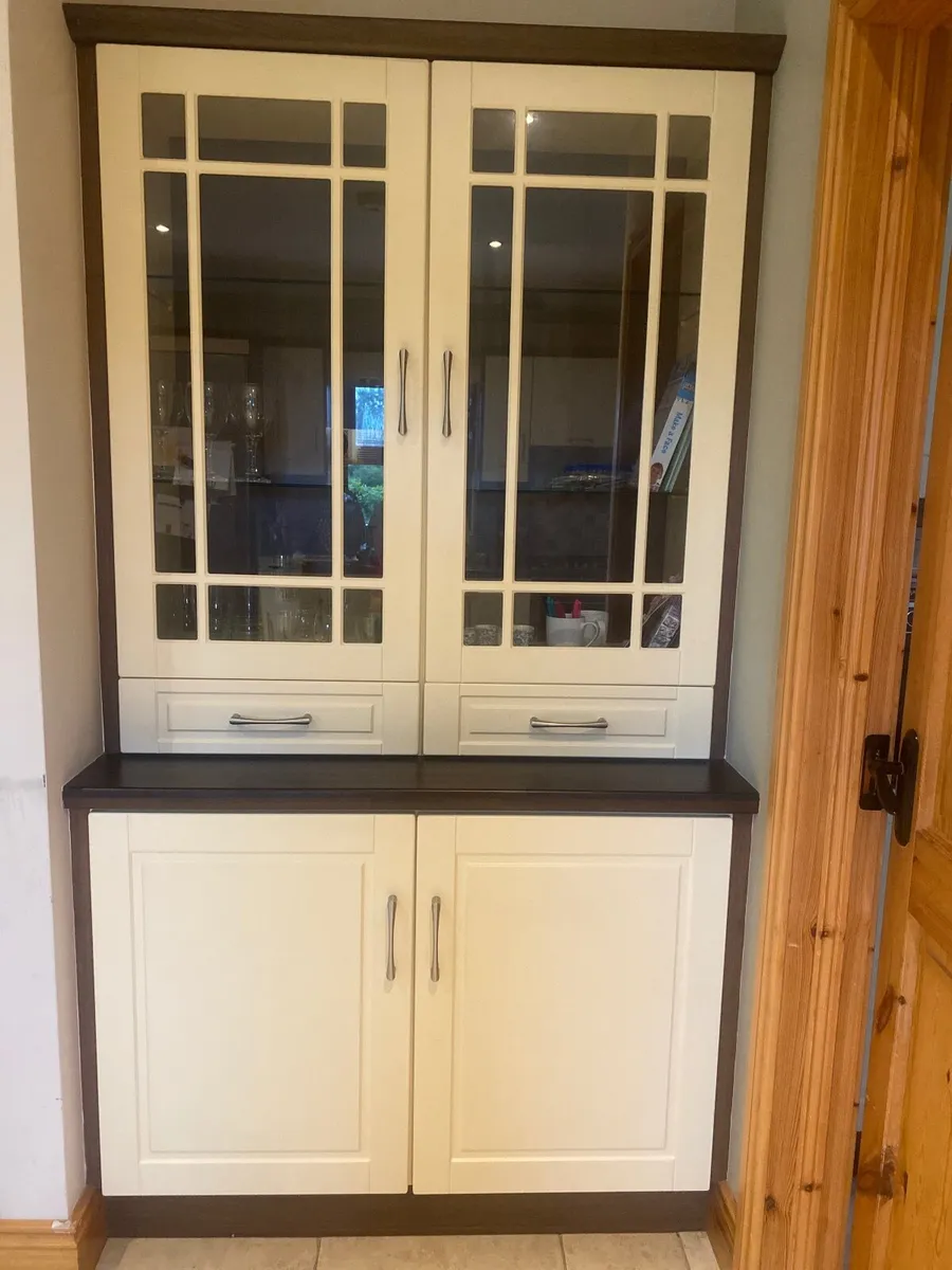 Built in Kitchen Dresser