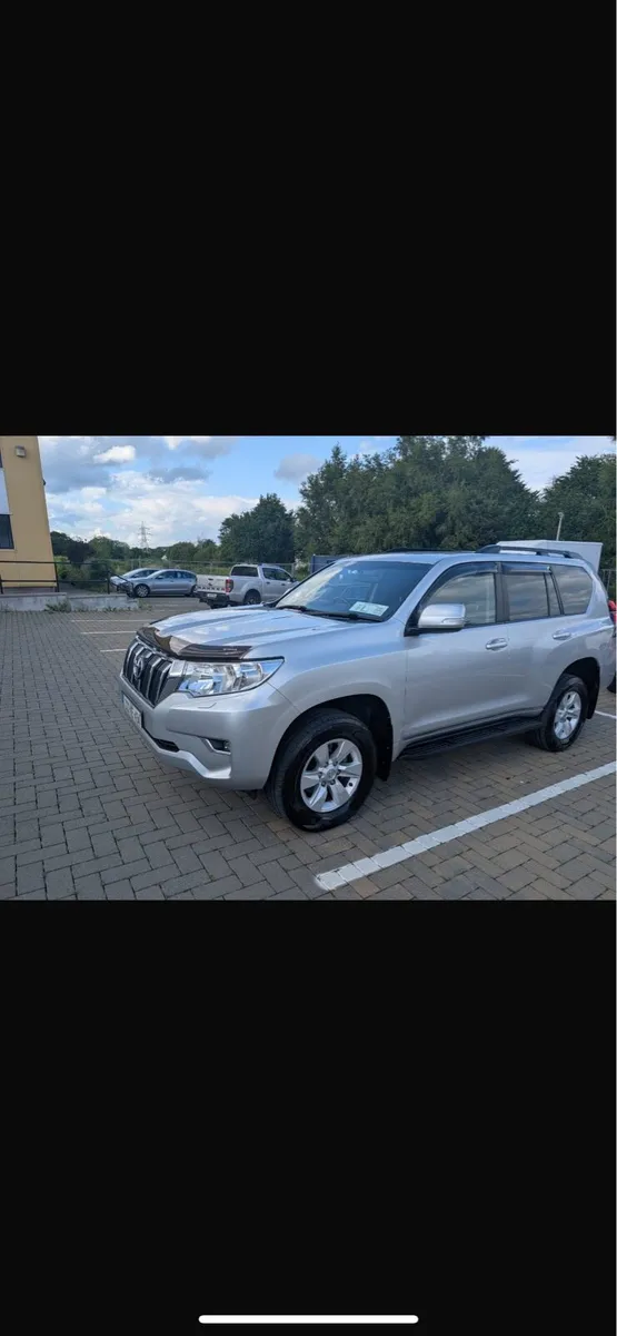 2022 Land Cruiser €49,200 (including VAT) - Image 3