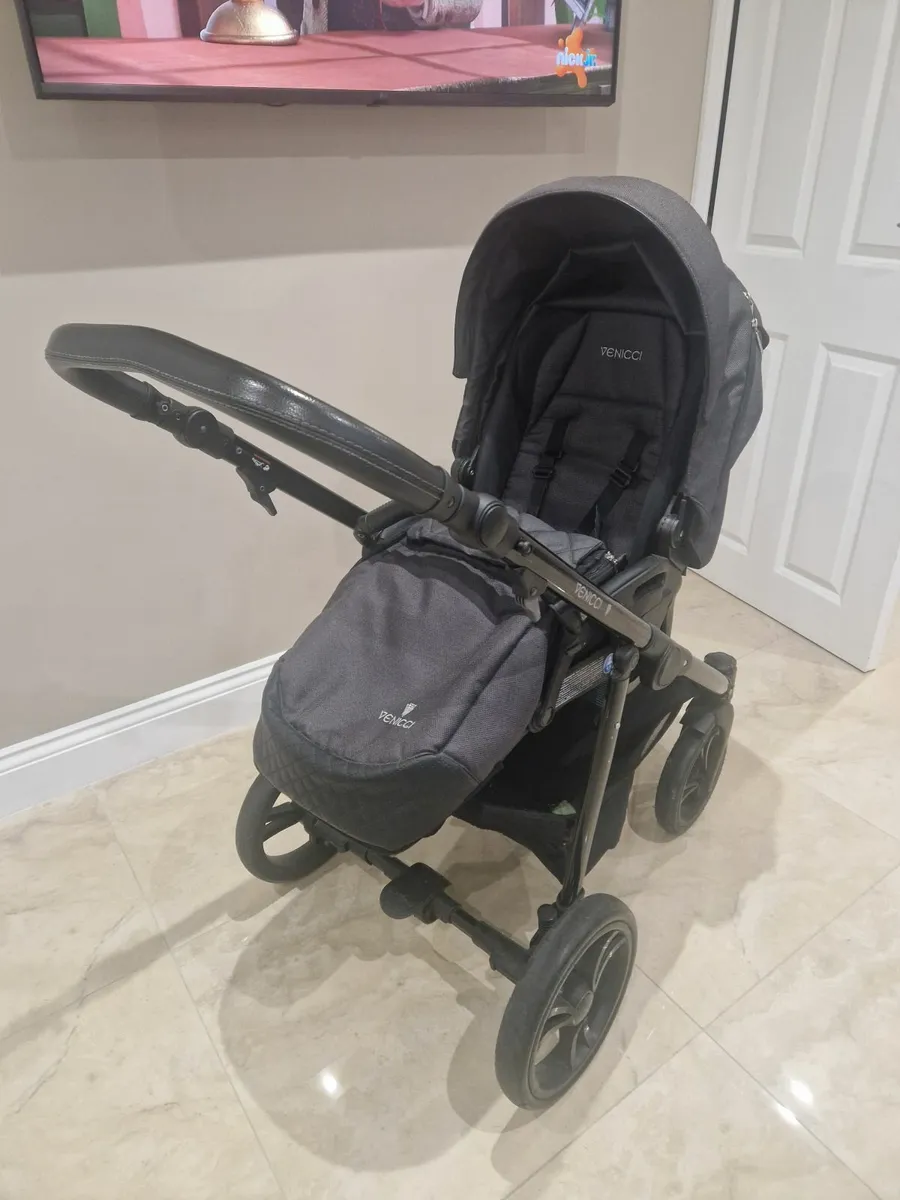 Babys buggy - Image 1