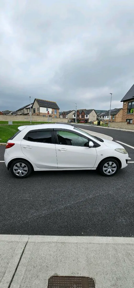 Mazda Demio - Image 2