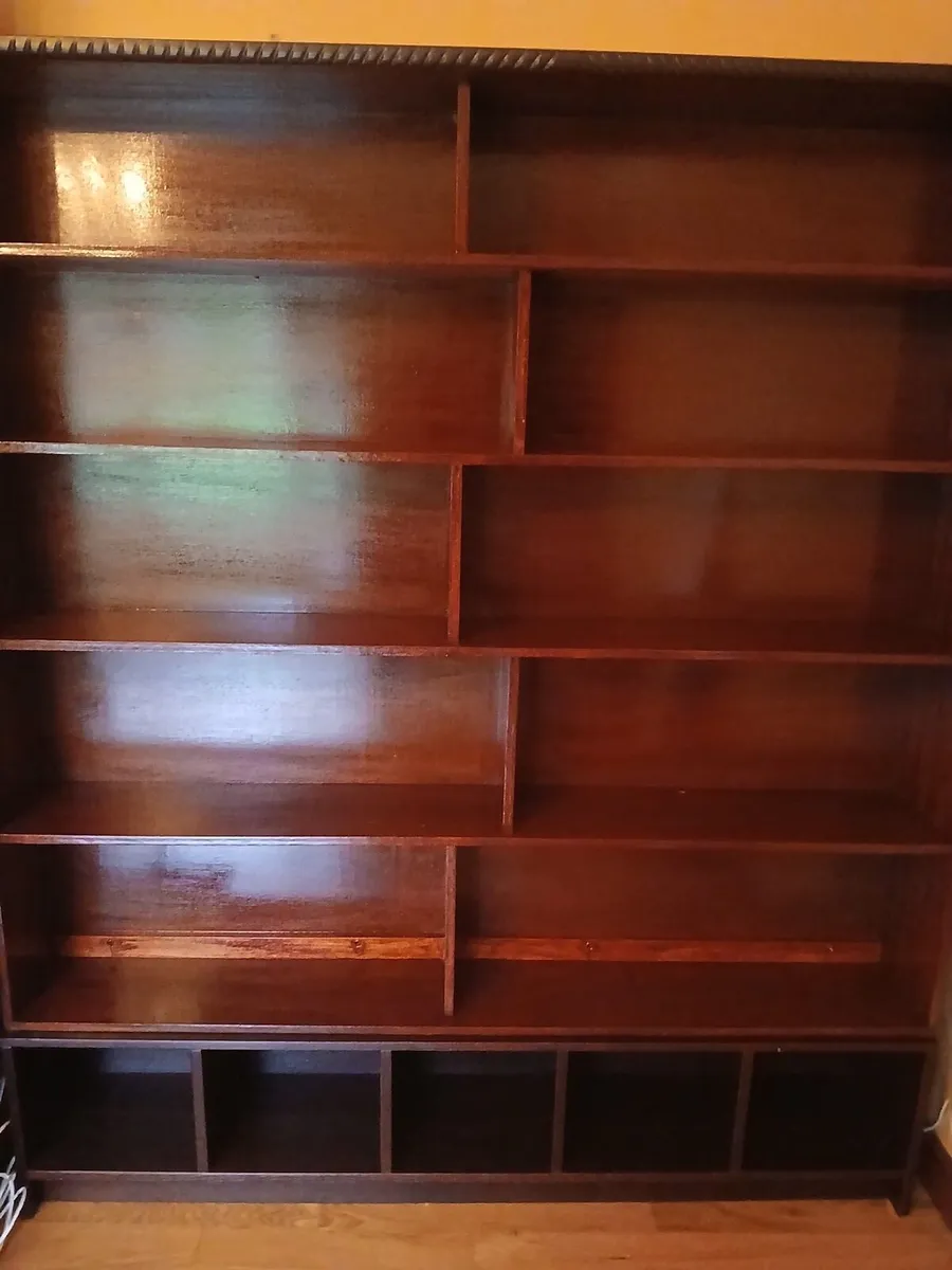 Large Shelf Unit – Multiple Compartments