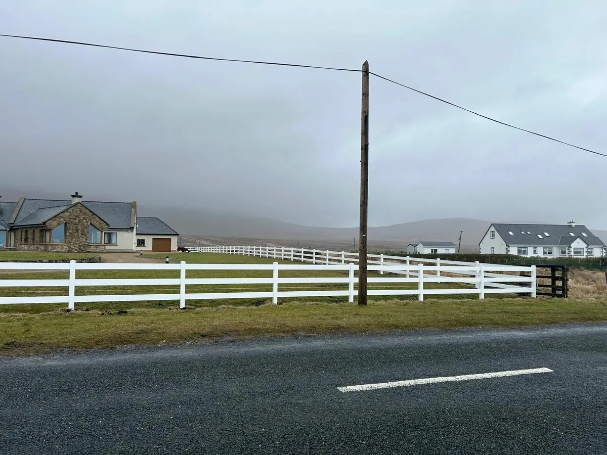 Pvc Lifetime warranty Fencing - Image 4