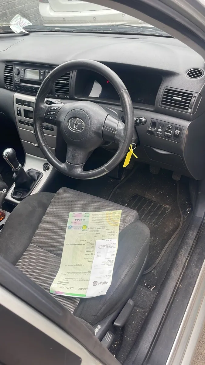 Toyota Corolla - Image 3