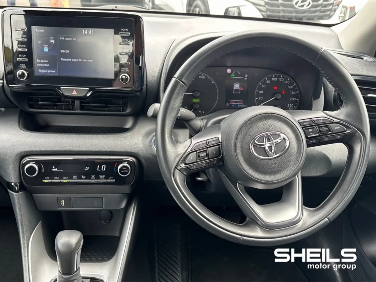 Toyota Yaris 1.5 Hybrid 5Dr Luna - Image 2