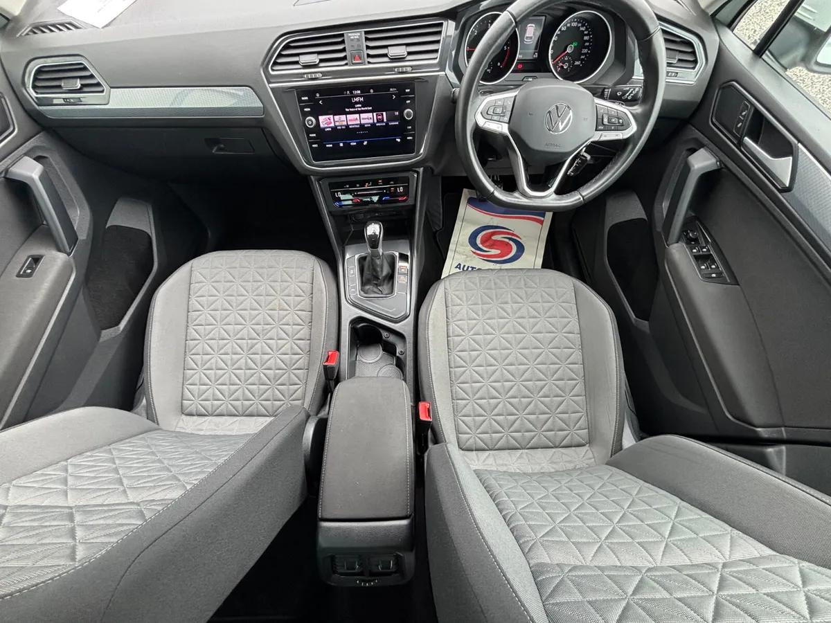 Volkswagen Tiguan 2023 - Image 4
