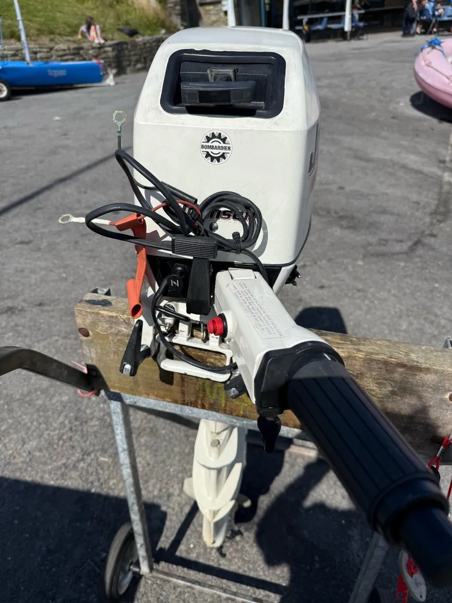 Johnston 6hp two stroke Outboard Engine - Image 4