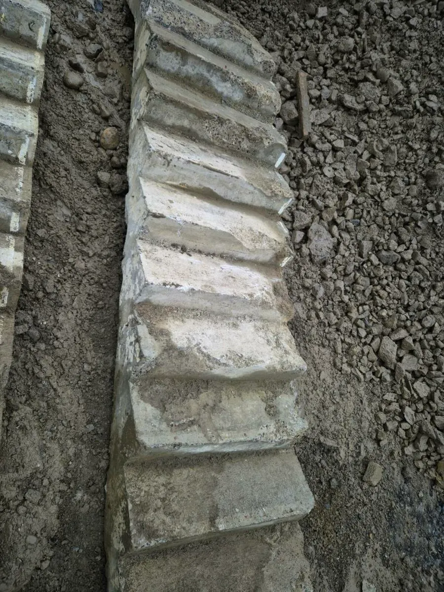 Concrete stairs - Image 2