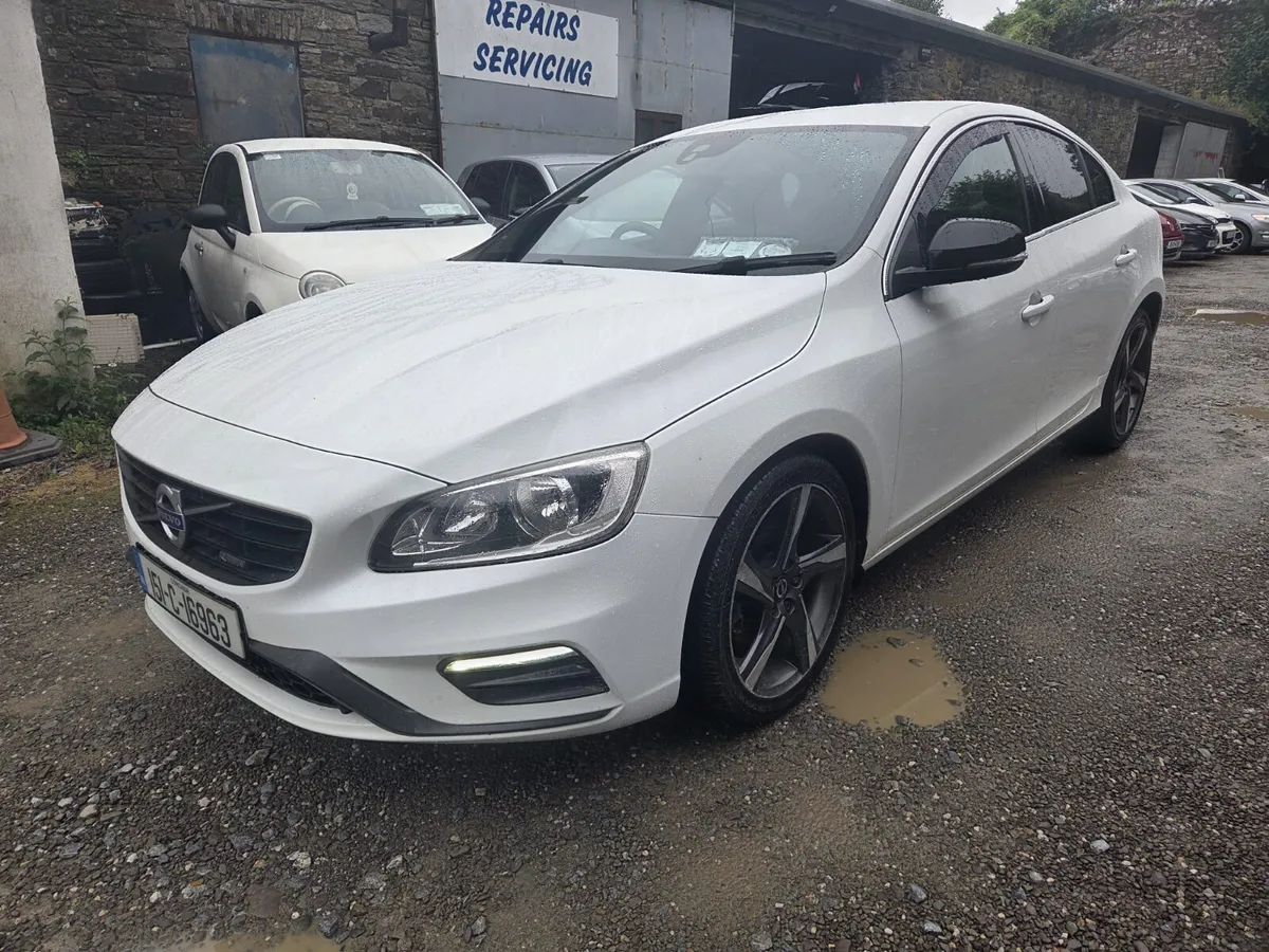 151 VOLVO S60 R-Line 2.0D - Image 3