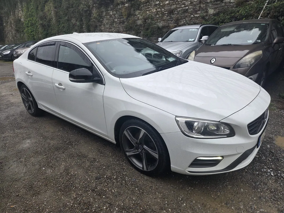 151 VOLVO S60 R-Line 2.0D - Image 1