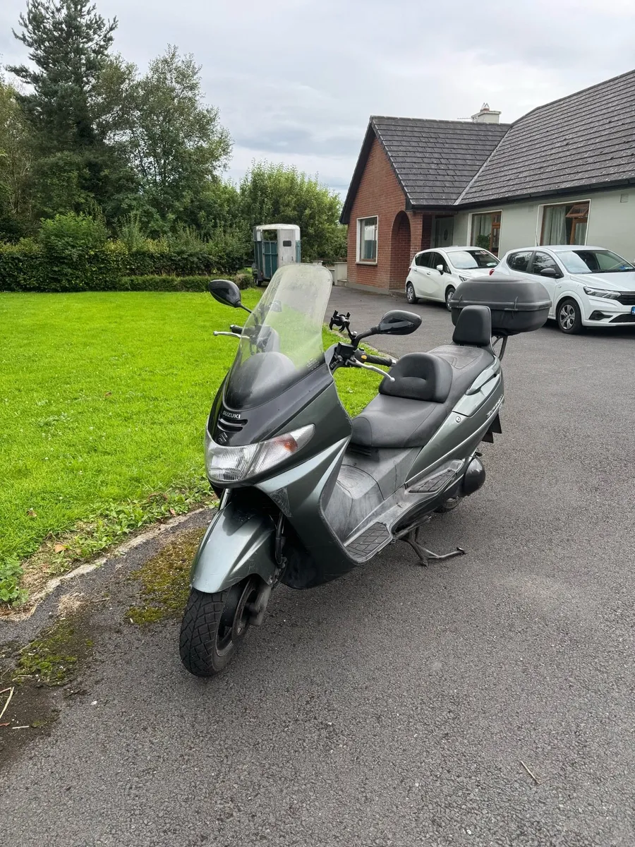 Suzuki Burgman AN 400 - Image 2