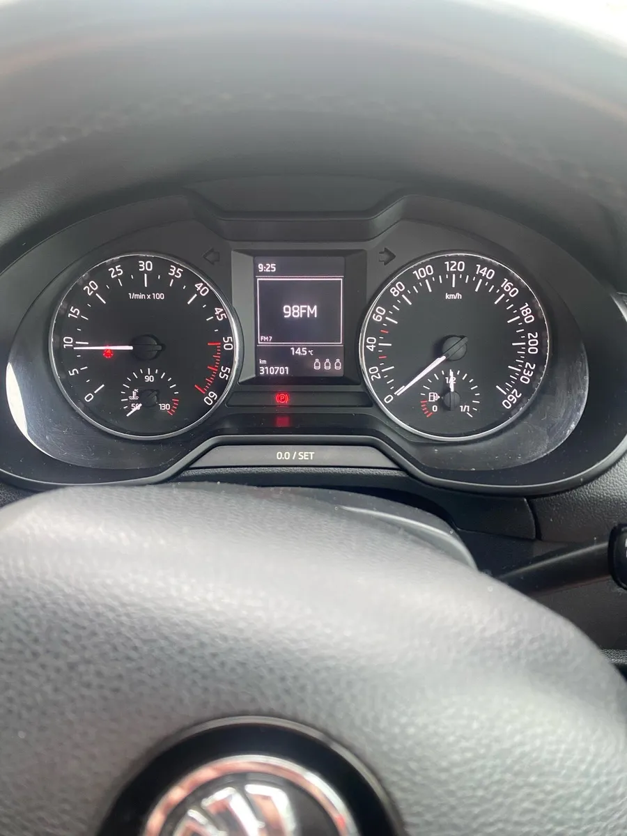 2015 Skoda Octavia - Image 4