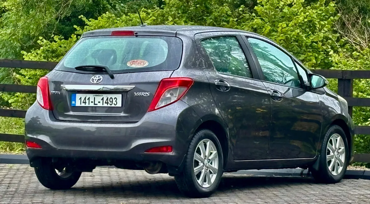 Toyota Yaris 2014 - Image 3