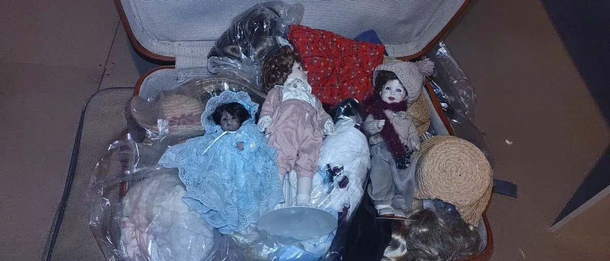 Porcelain dolls - Image 1