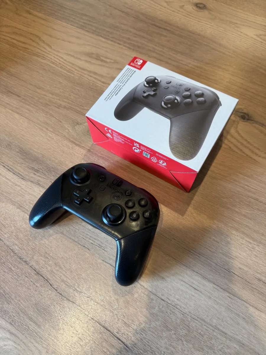 Nintendo Switch Pro Controller