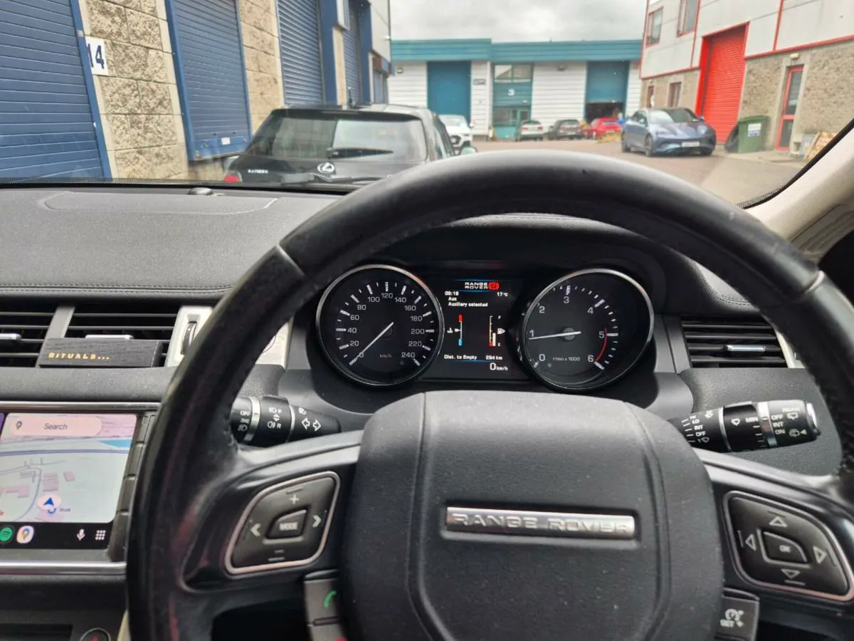 Range Rover Evoque - Image 3