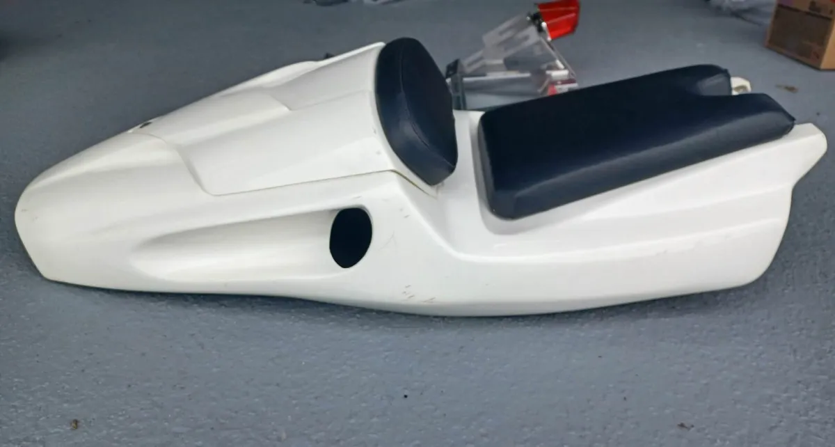 *NEW UNUSED* Rear Tail Fairing for CBR 900 1998-99 - Image 2