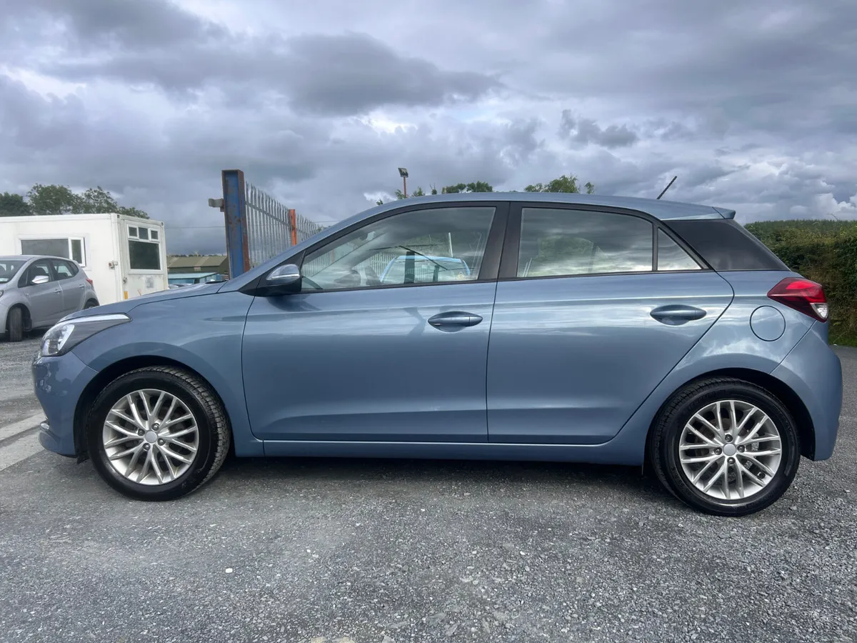 Hyundai i20 2015 1.2 petrol - Image 4