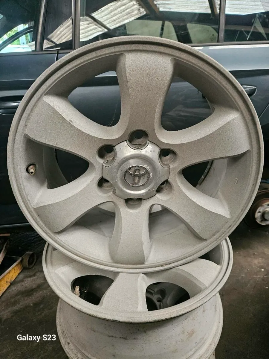 Toyota landcruiser alloy wheels - Image 2