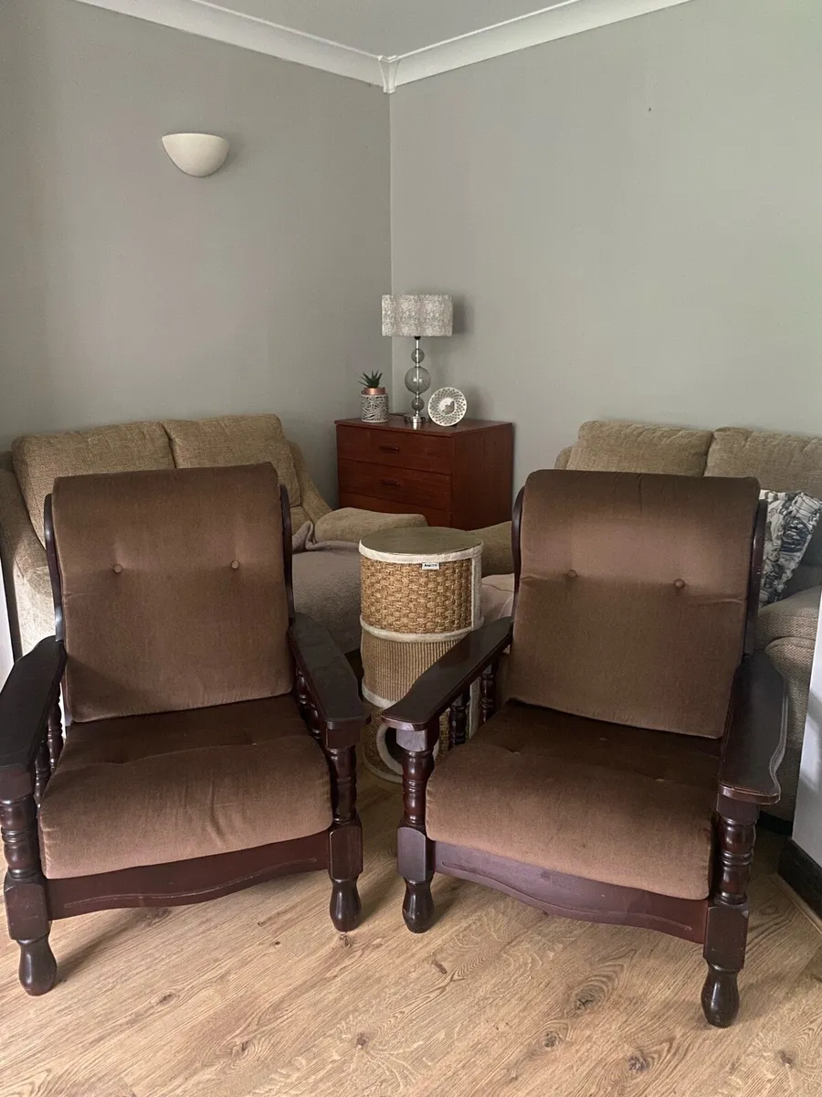 Pair or armchairs velvety chocolate brown - Image 1