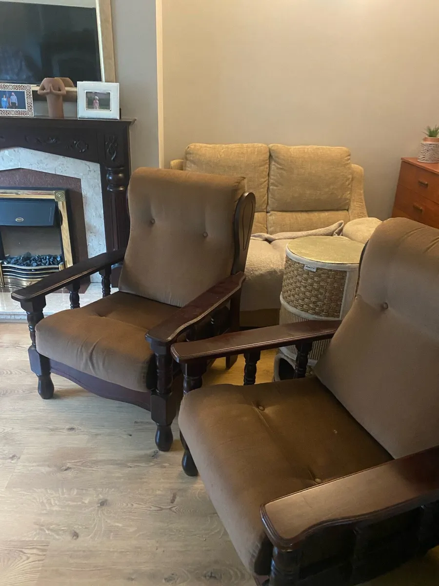 Pair or armchairs velvety chocolate brown - Image 3