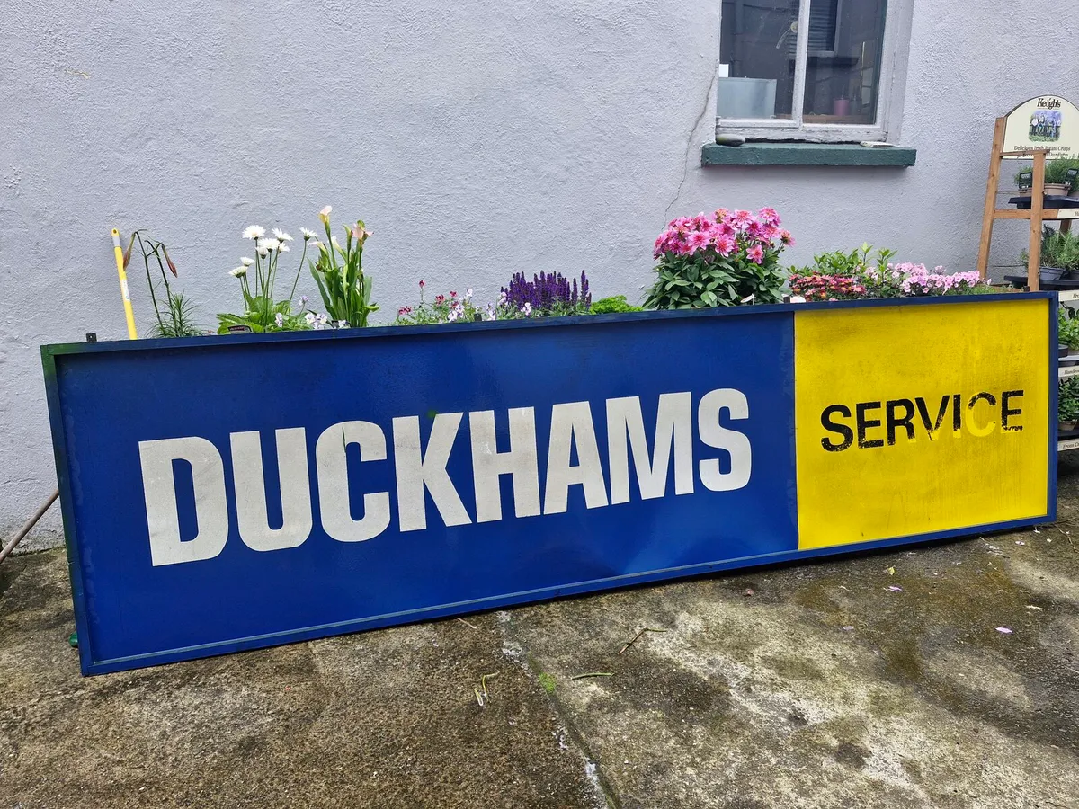 Old sign - Image 1