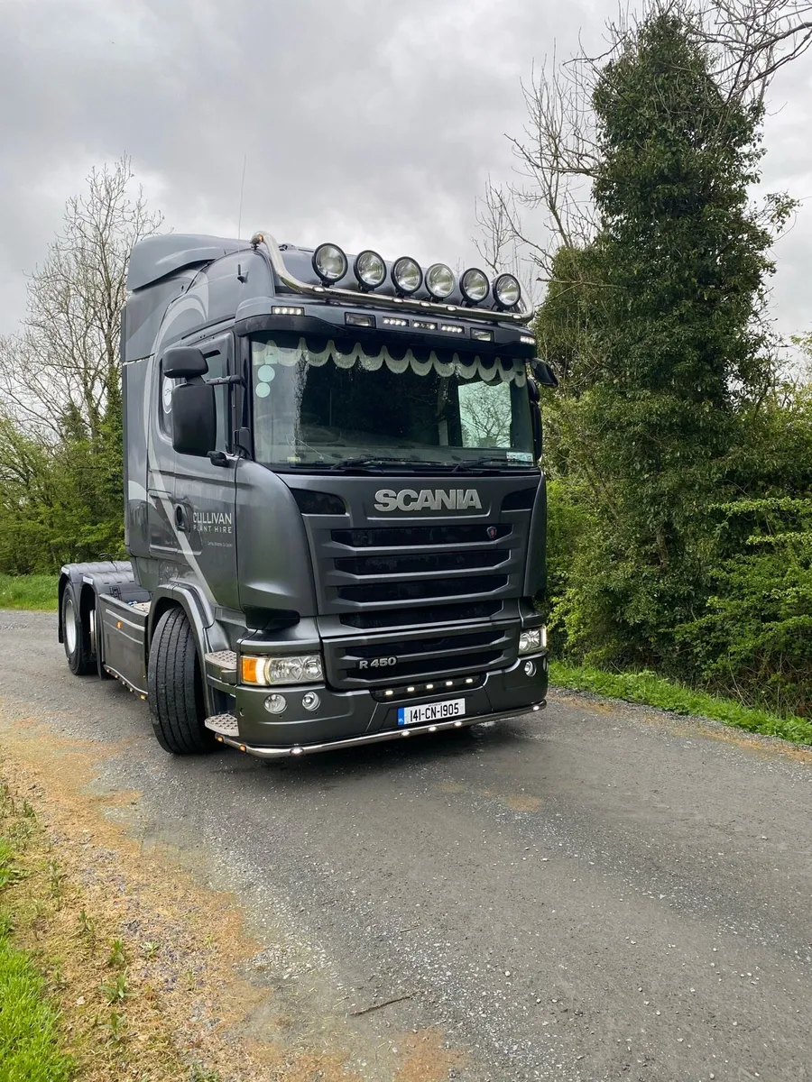 Lorry - Image 1
