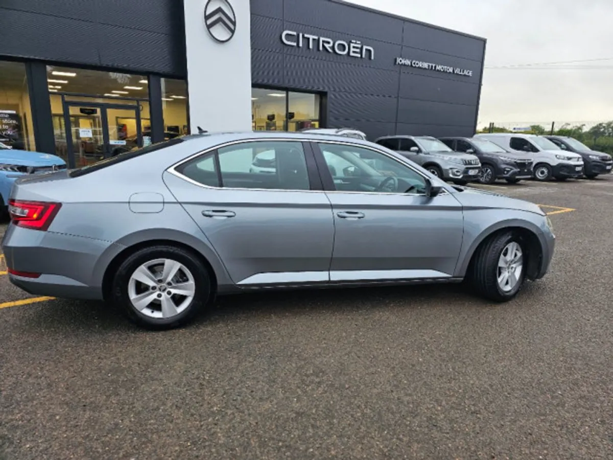 Skoda Superb Ambition 1.6tdi 120BHP 4DR - Image 4