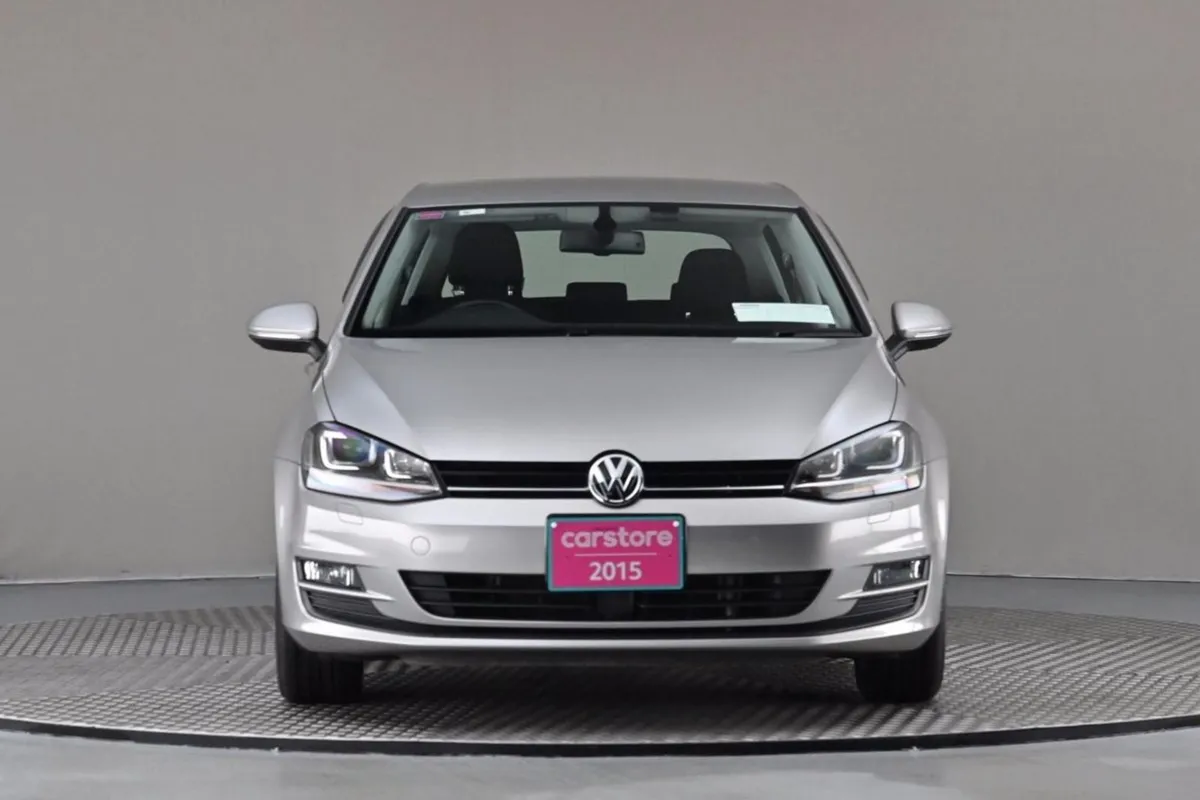 Volkswagen Golf Just In  500 Off This Weekend Fin - Image 2