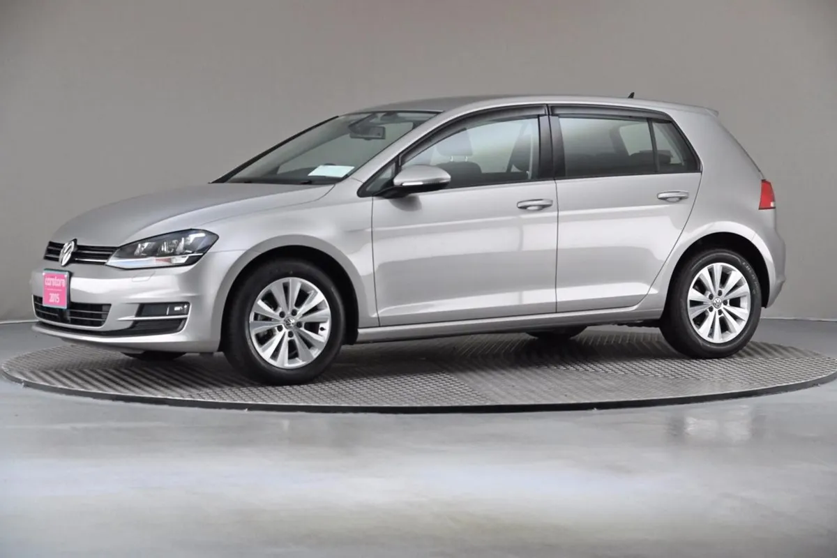 Volkswagen Golf Just In  500 Off This Weekend Fin - Image 4