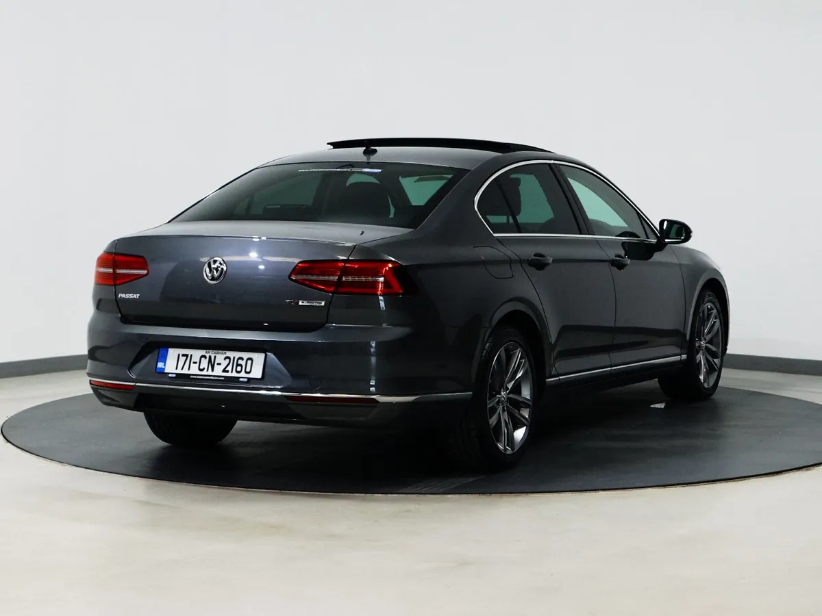 *41* 2017 Volkswagen Passat GT TDI - Image 4