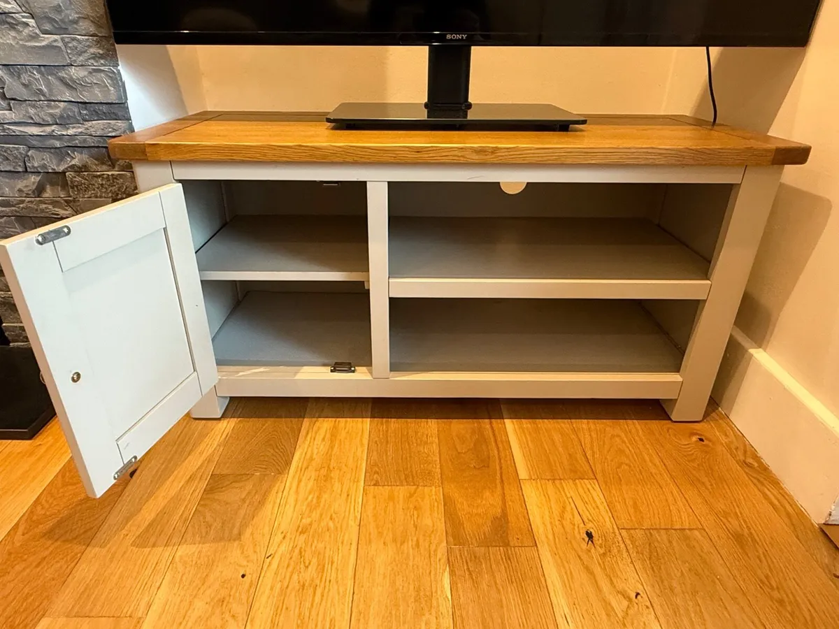 Stylish TV Unit / Media Cabinet – Great Condition - Image 2