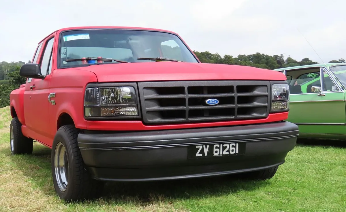 Ford F150 XLT Flare Side 1993 - Image 1