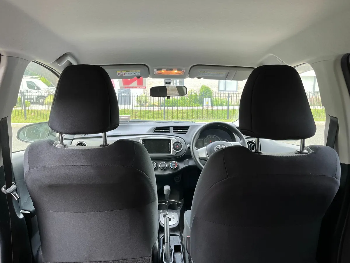 Toyota Vitz 2014 - Image 4