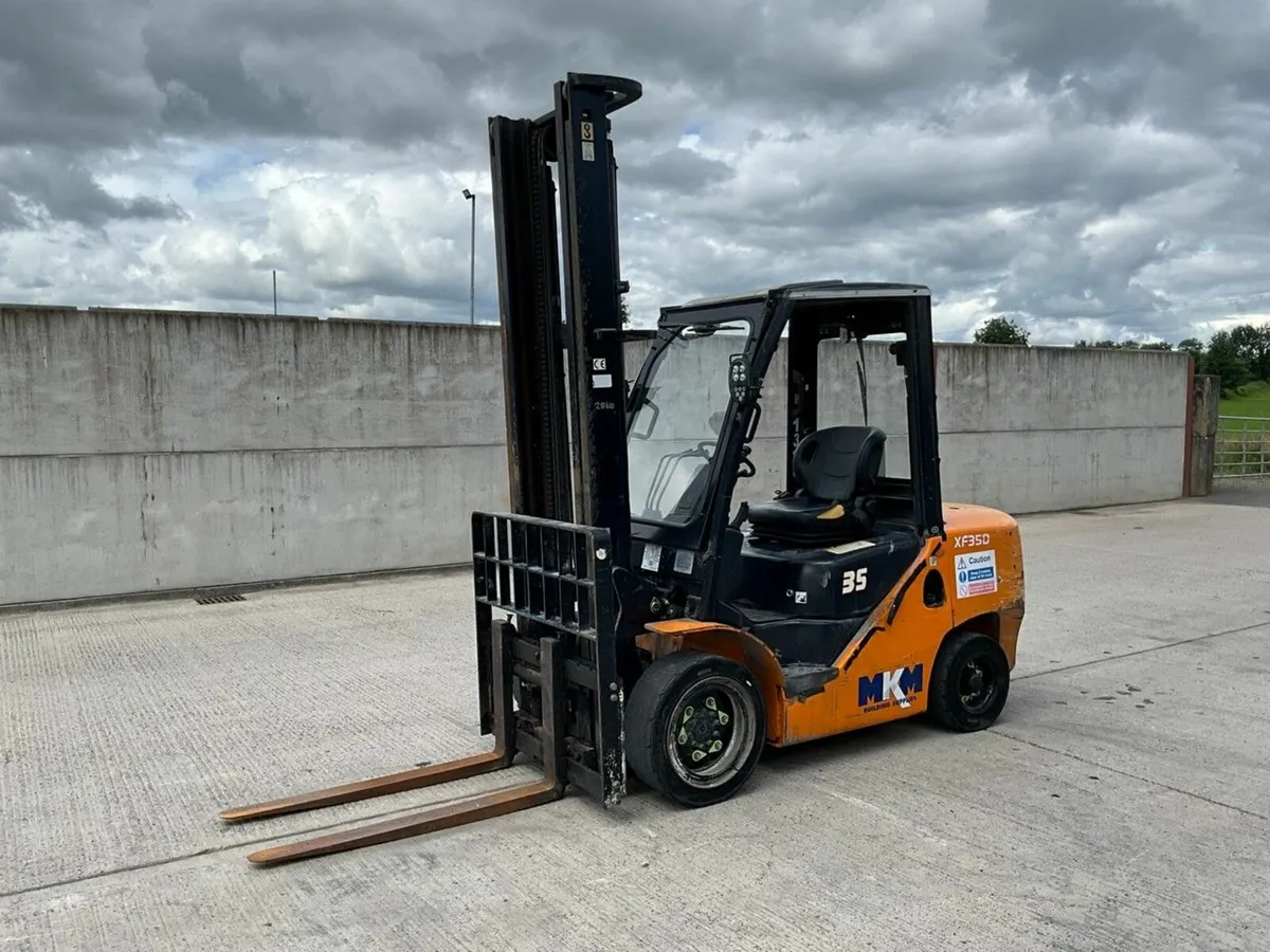 HANGCHA XF30D 3 TON DIESEL FORKLIFT - Image 1