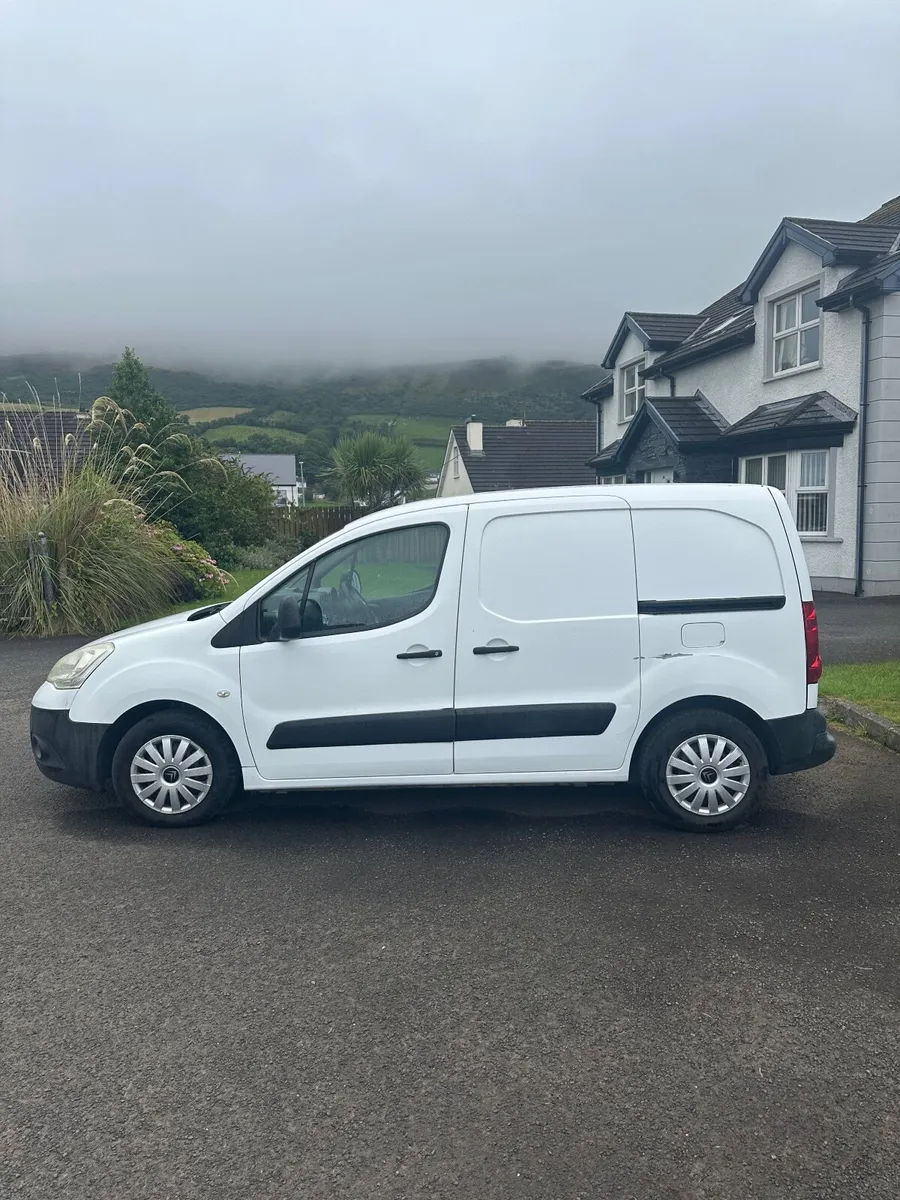 Citroen Berlingo 2011 - Image 1