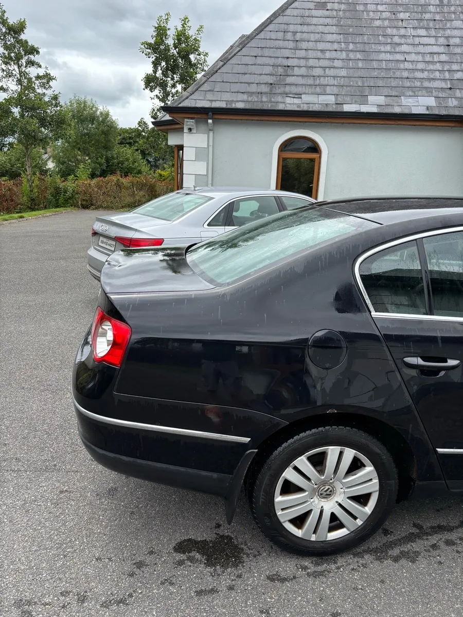Car - Image 3