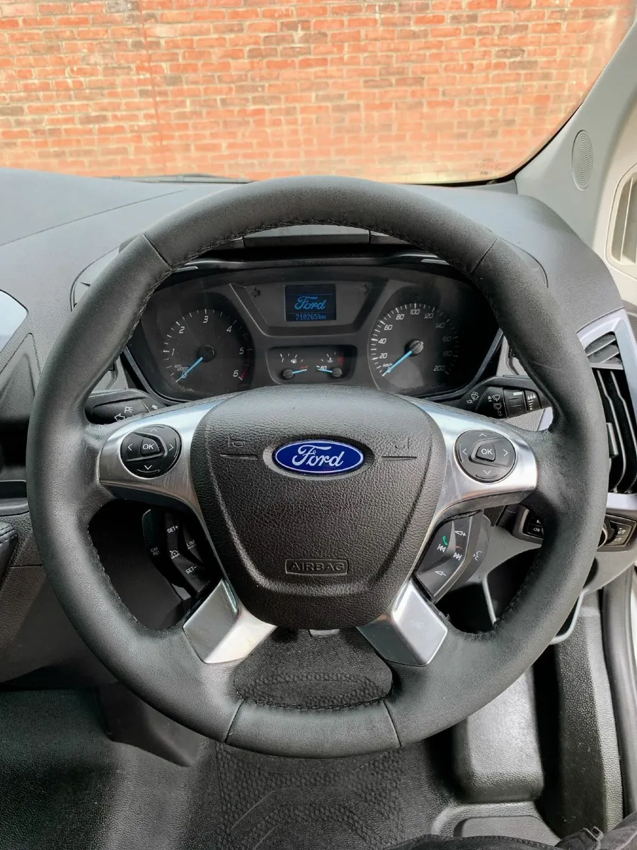 Ford Transit Custom 2016 Top Spec - Image 2