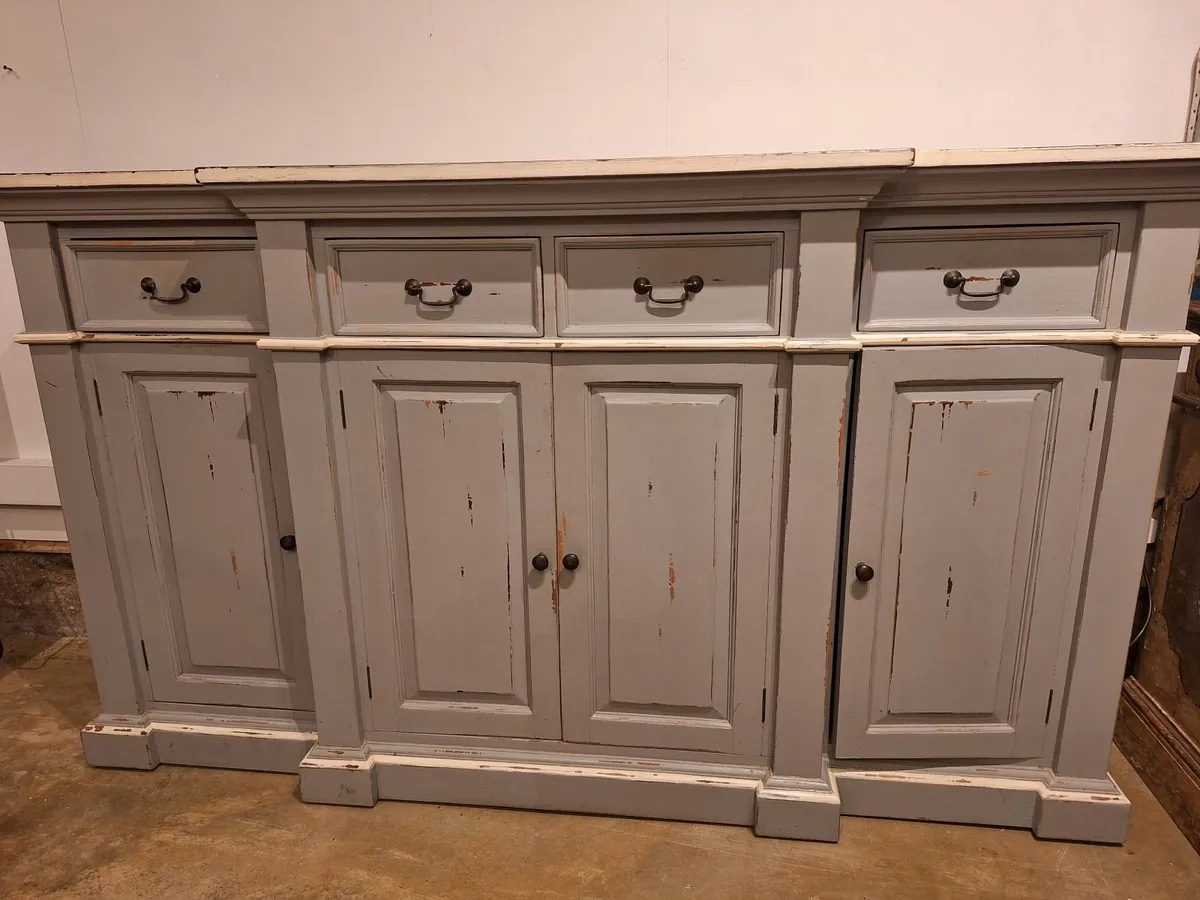Large painted sideboard - Image 1