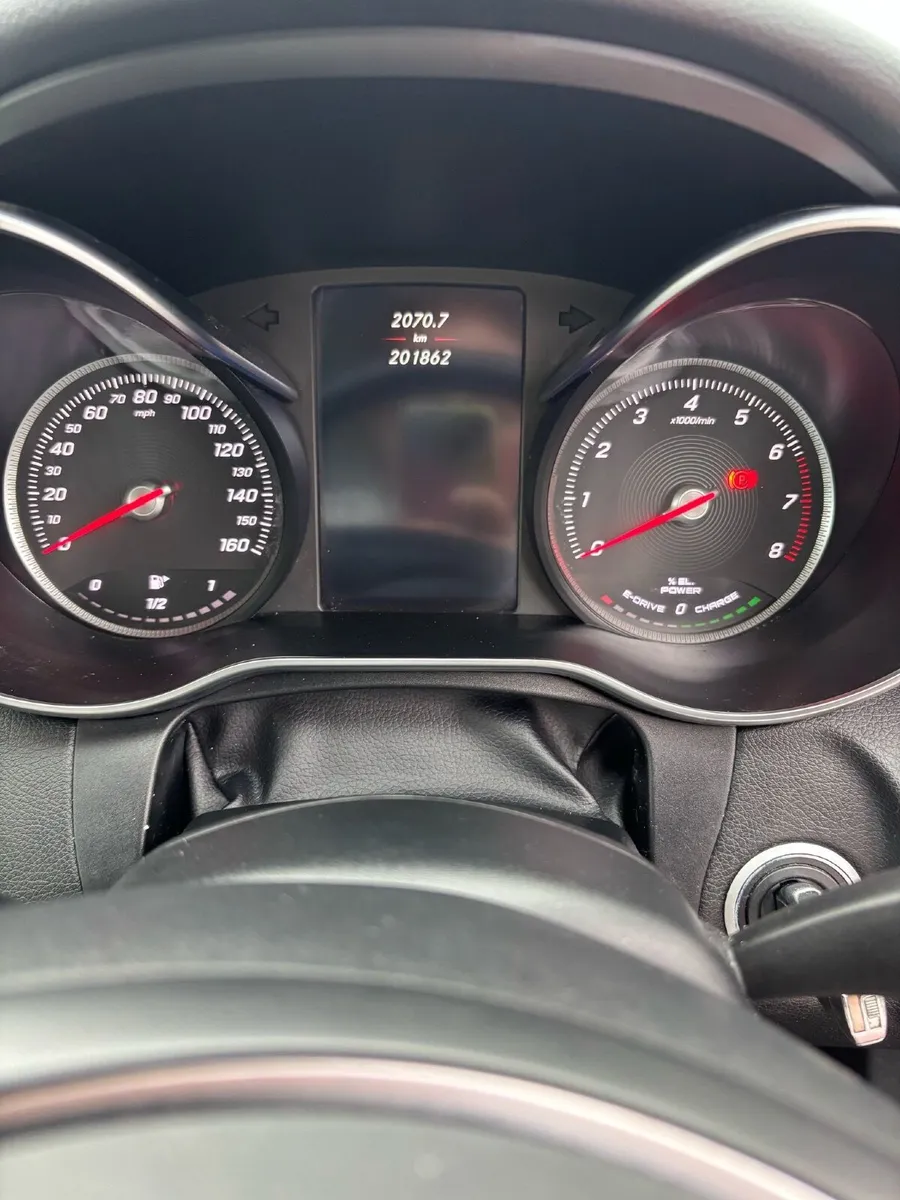 Mercedes-Benz C-Class 2016 - Image 3
