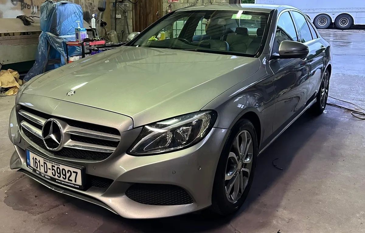 Mercedes-Benz C-Class 2016 - Image 2